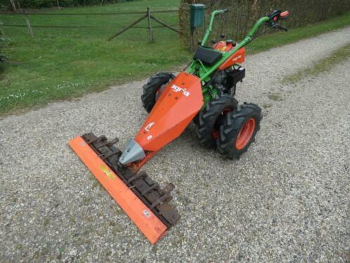 AGRIA tractor met maaibalk (type 5500, Robin motor, 125 cm.)