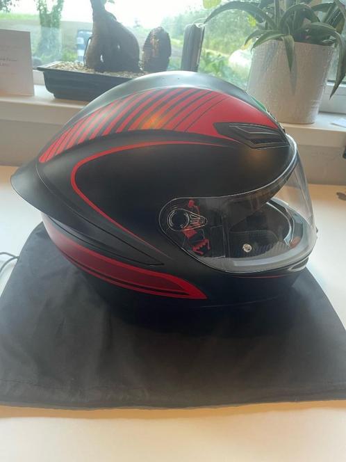 AGV K1 mat zwartrood incl Golden Visor
