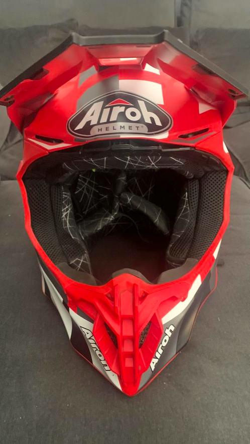Airoh motorcross helm zo goed als nieuw