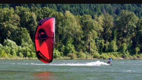Airush DNA 10m2 2013, 3x gebruikt 