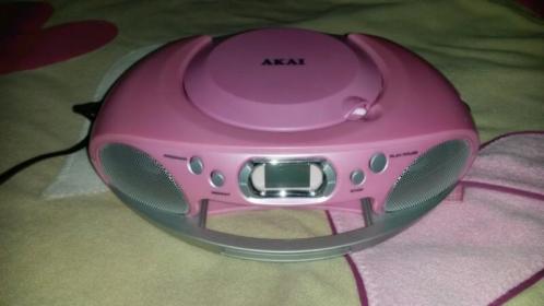 Akai draagbare radio cd speler roze