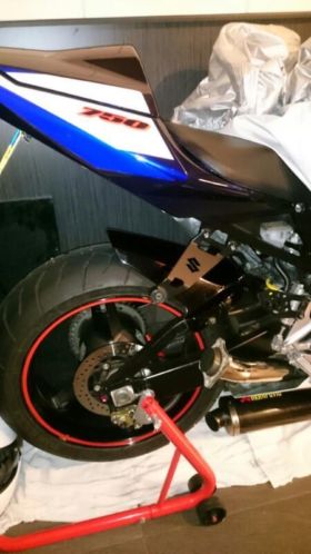 Akrapovic demper uitlaat motor gsxr suzuki 