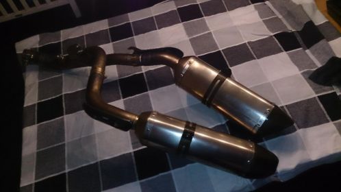 Akrapovic r1 uitlaat incl titanium katvervanger 2009 - 2014