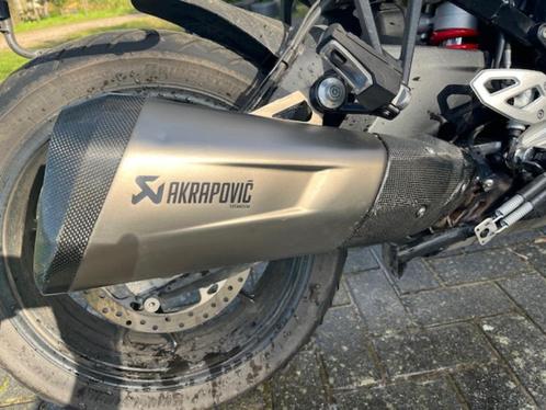 Akrapovic slip on demper voor BMW S1000 XR