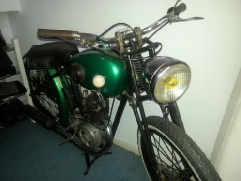 Alcyon 125 cc oude motor uit Frankrijk bj 1938