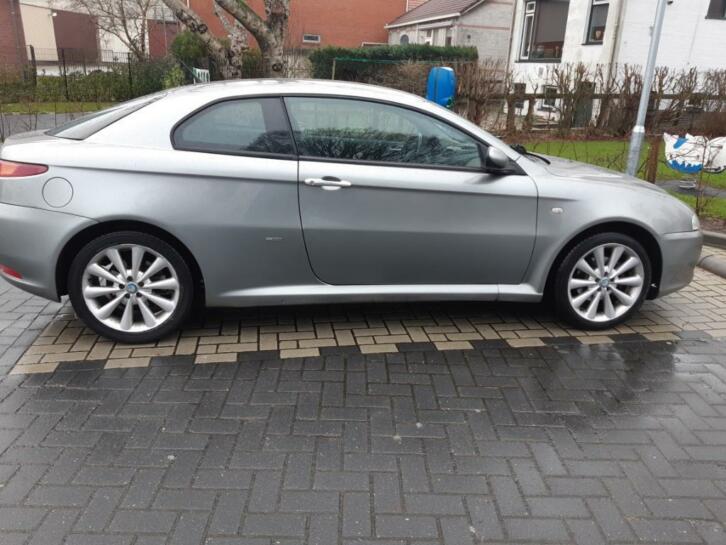 Alfa GT 2004 met 17034 Sportvelgen