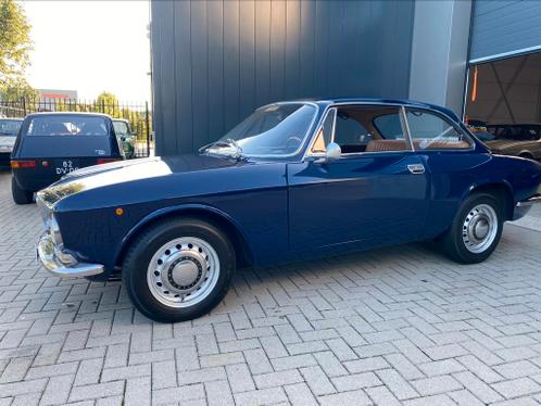 Alfa Romeo 1300 1.3 GT Junior 1972 Blauw Super gave auto