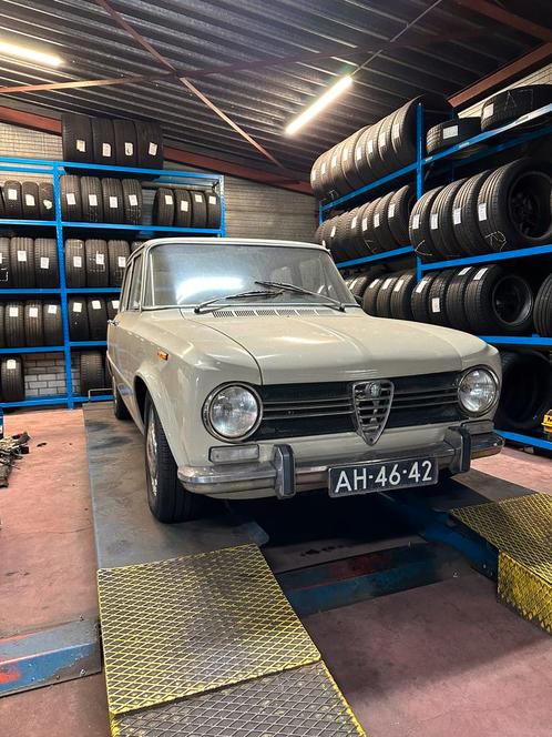Alfa Romeo 1300 1.3 TI 1968 Beige met 1750 motor