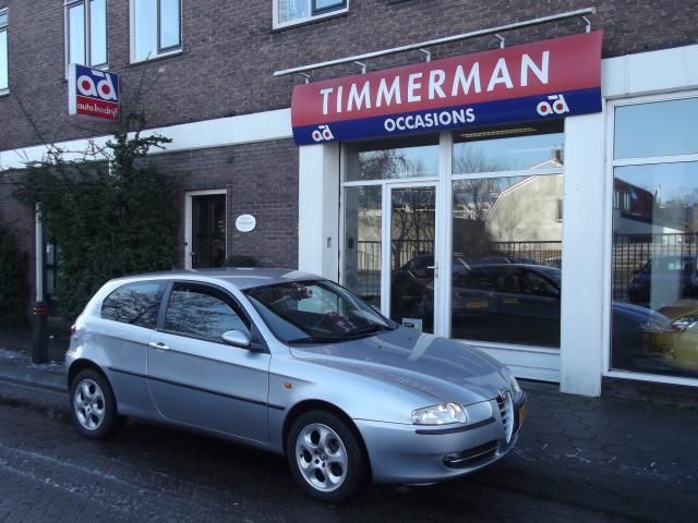 Alfa Romeo 147 1.6 TS Distinctive