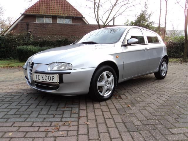 Alfa Romeo 147 1.6 TS Distinctive