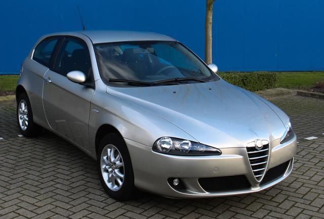 Alfa Romeo 147 1.6 TS Impression