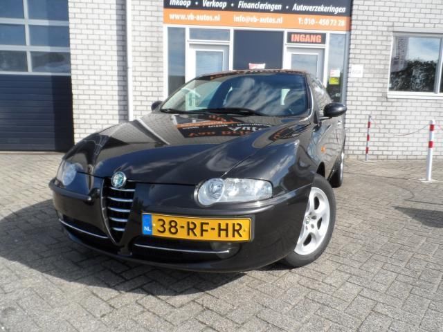 Alfa Romeo 147 1.6 TS Trofeo KLIMAAT CONTROLE  DEALER ONDER