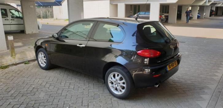 Alfa Romeo 147 1.6 T.spark 16V 88KW 3DR 2001 Zwart NAPAPK