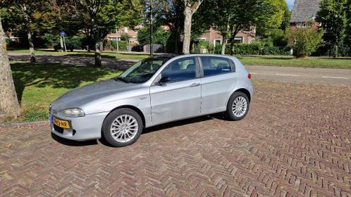 Alfa Romeo 147 1.6 T.Spark 5DR 2007