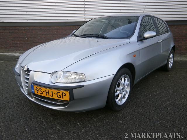 Alfa Romeo 147 1.6 T.Spark Distinctive 107 DKM NAP APK 11-2015 5DRS 