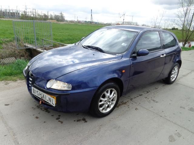 Alfa Romeo 147 1.6 T.Spark Distinctive (met 262 km ) bj 02