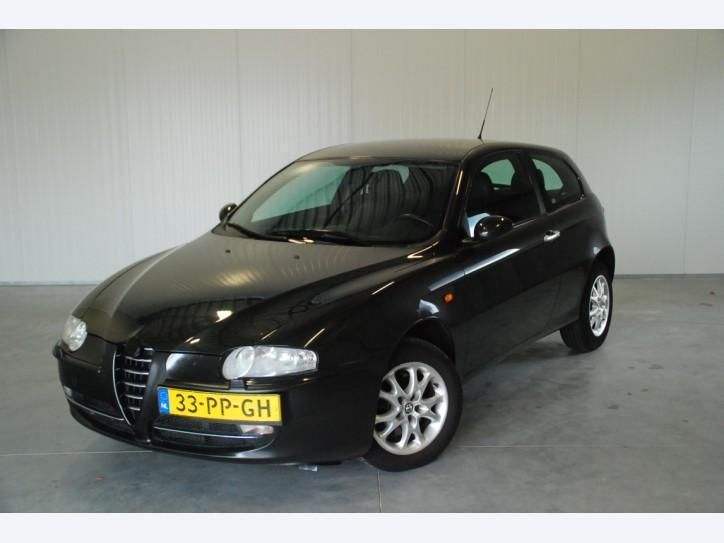 Alfa Romeo 147 1.9 JTD Edizione Sportiva (bj 2004)