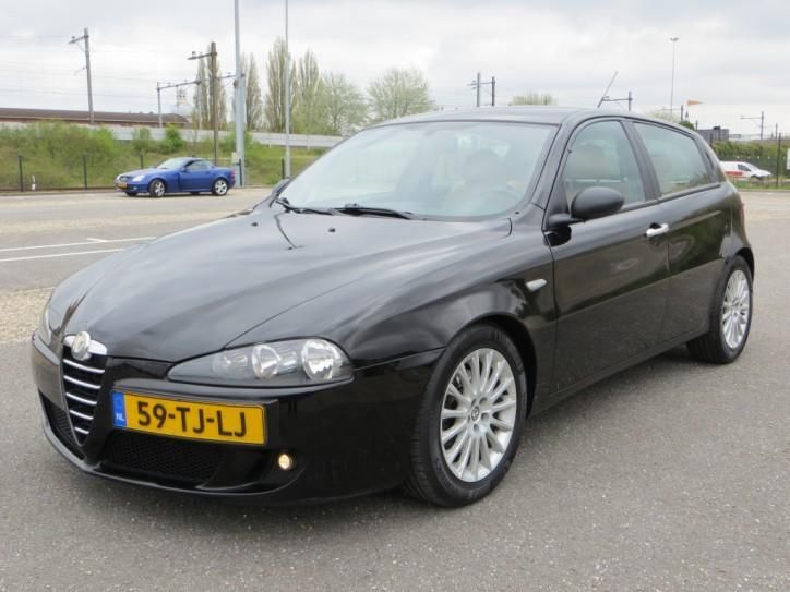 Alfa Romeo 147 1.9 JTD Progression 5-DEURS  AIRCO  GARANTI