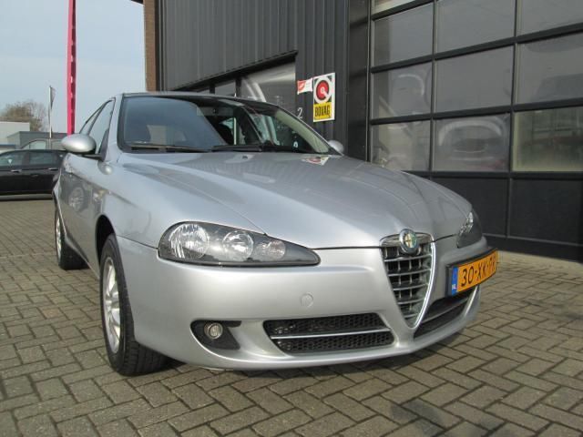 Alfa Romeo 147 1.9 JTDm Business