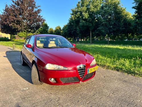 Alfa Romeo 147 2.0 T.spark 16V Selespeed 5DR 2006 Rood