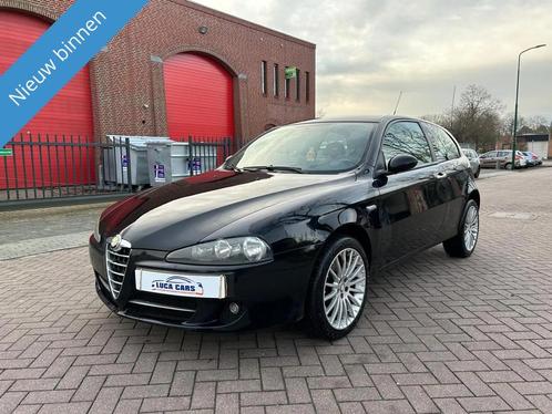 Alfa Romeo 147 ALFA ROMEO 147 LEES ADVERTENTIE