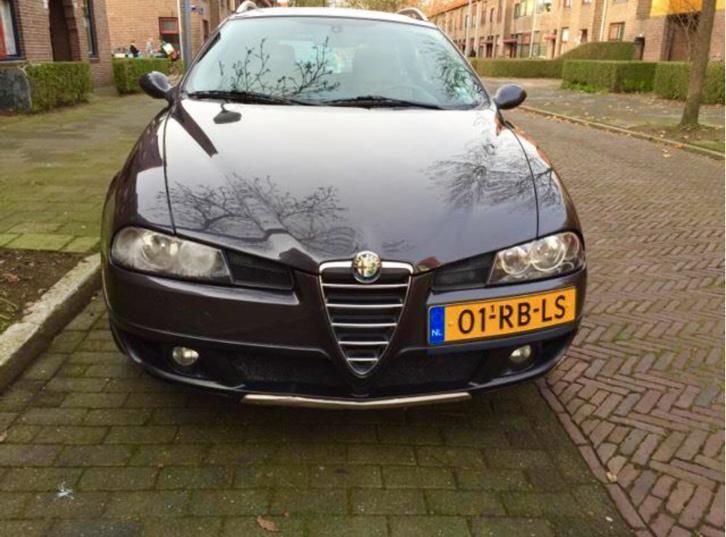 Alfa Romeo -156 1.9 JTD 16V Crosswagen Q4 2005 met laag km 