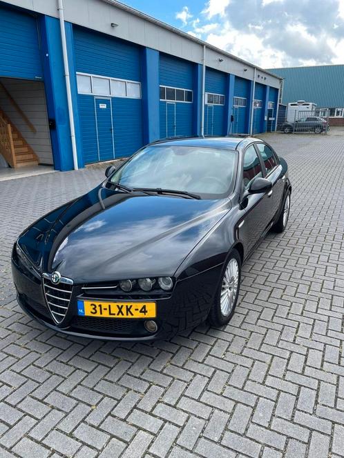 Alfa Romeo 159 1.9 JTS 2008 Zwart lang apk 2499