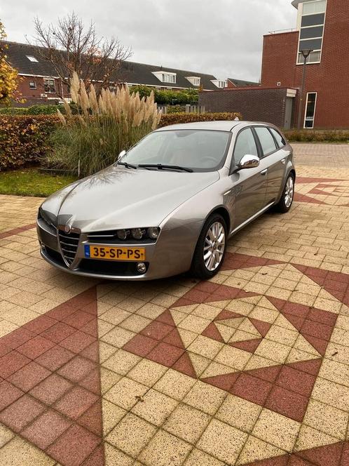 Alfa Romeo 159 2.2 JTS SW Distinctive 2006 Grijs