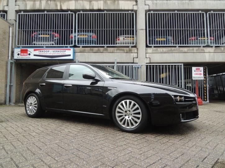 Alfa Romeo 159 Sportwagon 1.9 JTS Distinctive (bj 2007)