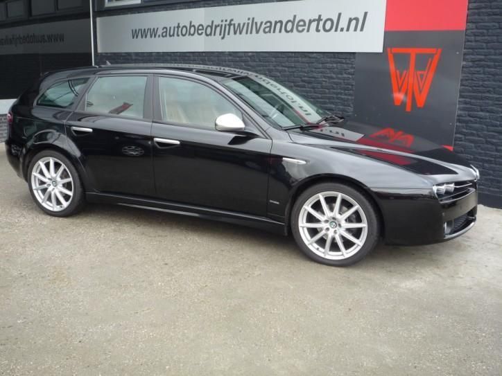 Alfa Romeo 159 SW 2.2 Jts Leder19inchTIXenonALL IN