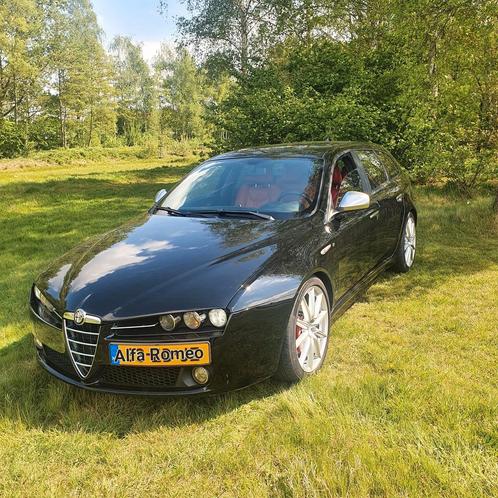 Alfa Romeo 159 TI 3.2 SW Q4 Qtronic 2008 Zwart nieuwe Apk