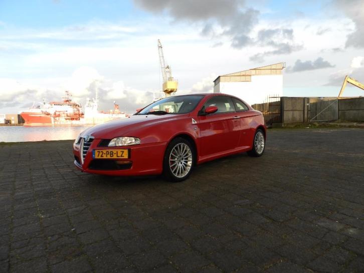 Alfa Romeo 2.0 JTS 2004 Rood  Airco  Leer  Cruise Control