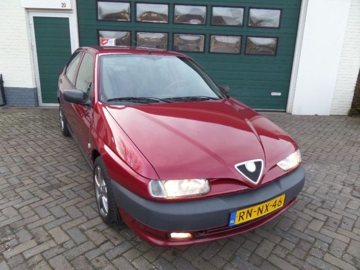 Alfa Romeo Alfa-146 1.6 Twin Spark 16V 5 DEURS, NIEUWSTAAT 