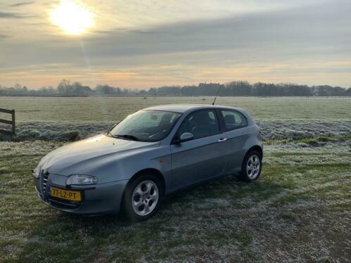 Alfa Romeo Alfa-147 1.6 T.spark 16V 77KW 3DR 2003 Blauw