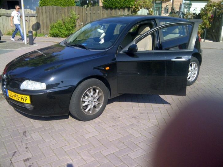 Alfa Romeo Alfa-147 1.6 T.spark 16V 77KW 5DR 2001 Zwart