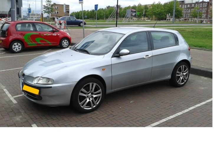 Alfa Romeo Alfa-147 1.6 T.spark 16V 77KW 5DR 2003 Grijs