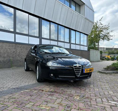 Alfa Romeo Alfa-147 1.6 T.spark 16V 77KW 5DR 2008 Zwart