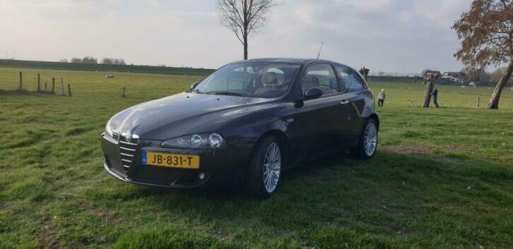 Alfa Romeo Alfa-147 1.6 T.spark 16V 88KW 3DR APK tot feb 03920