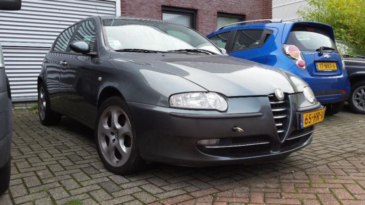 Alfa Romeo Alfa-147 1.6 T.spark 2001 koppakking lek