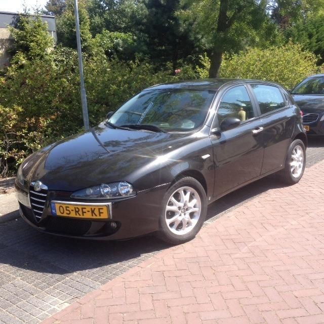 Alfa Romeo Alfa-147 1.9 JTD 16V 5DR 110KW 2005 Zwart