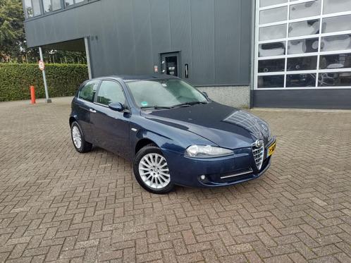 Alfa Romeo Alfa-147 1.9 JTD 3DR 88KW 2007 Blauw