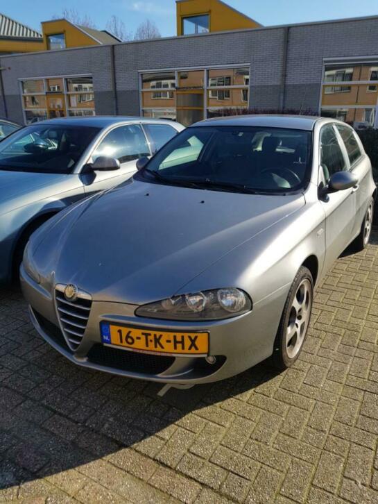 Alfa Romeo Alfa-147 1.9 JTD 5DR 88KW 2006 Grijs