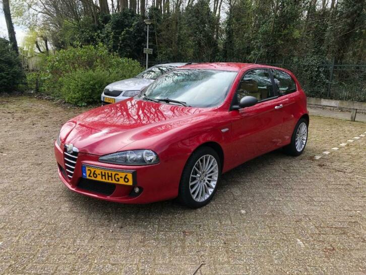 Alfa Romeo Alfa-147 2.0 T.spark 3DR 2006 Rood