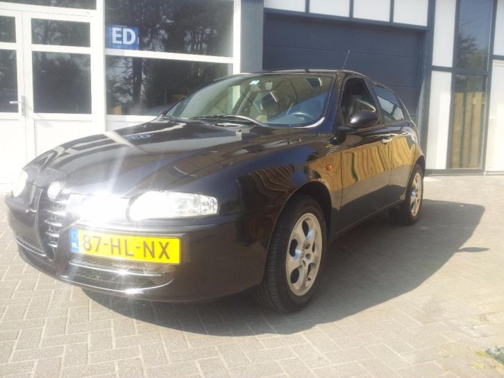 Alfa Romeo Alfa-147 2.0 T.spark 