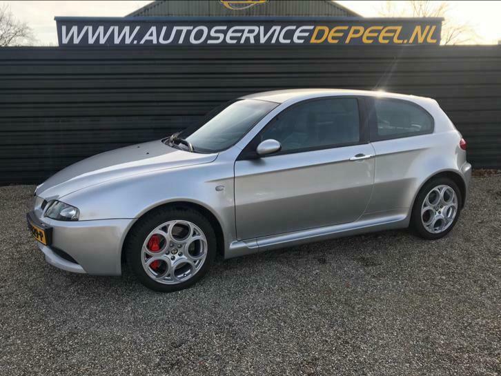 Alfa Romeo Alfa-147 3.2 V6 GTA 2003 