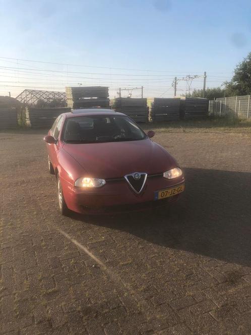 Alfa Romeo Alfa-156 1.8 Twin Spark 2002 Rood