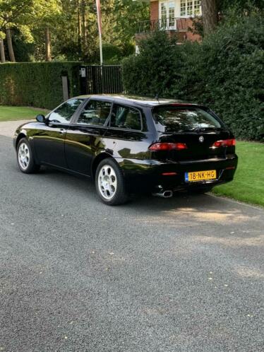 Alfa Romeo Alfa-156 1.8 Twin Spark Sportwagon 2003 Zwart