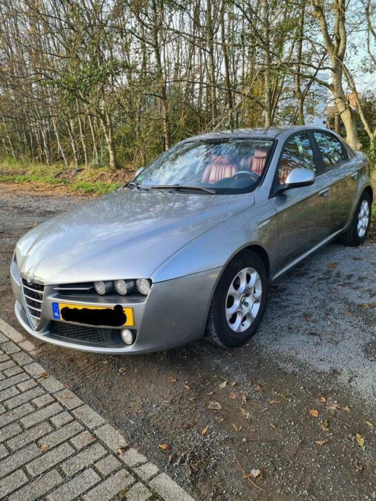 Alfa Romeo Alfa-159 1.9 Jtdm 2006 Grijs