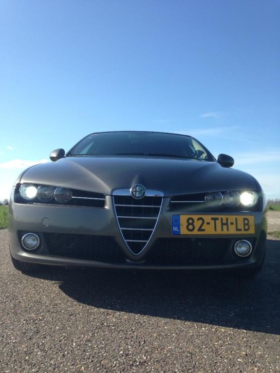 Alfa Romeo Alfa-159 1.9 Jtdm SW 2006 Grijs