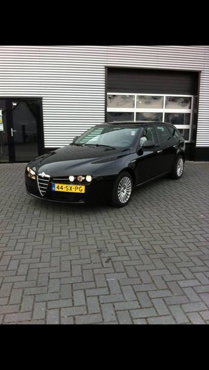 Alfa Romeo Alfa-159 1.9 Jtdm SW 2006 Zwart inruilkoopje